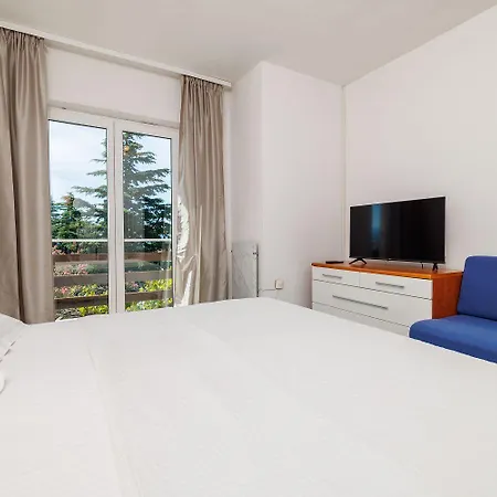 Apartamento Beschauliches Nur 300 Meter Zum Mit Garten Und Grill
